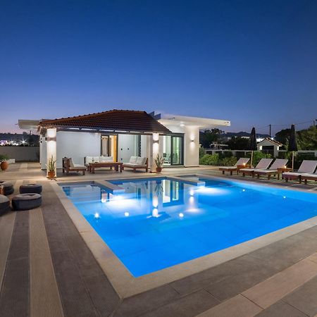 Elysian Villa 阿凡投 外观 照片